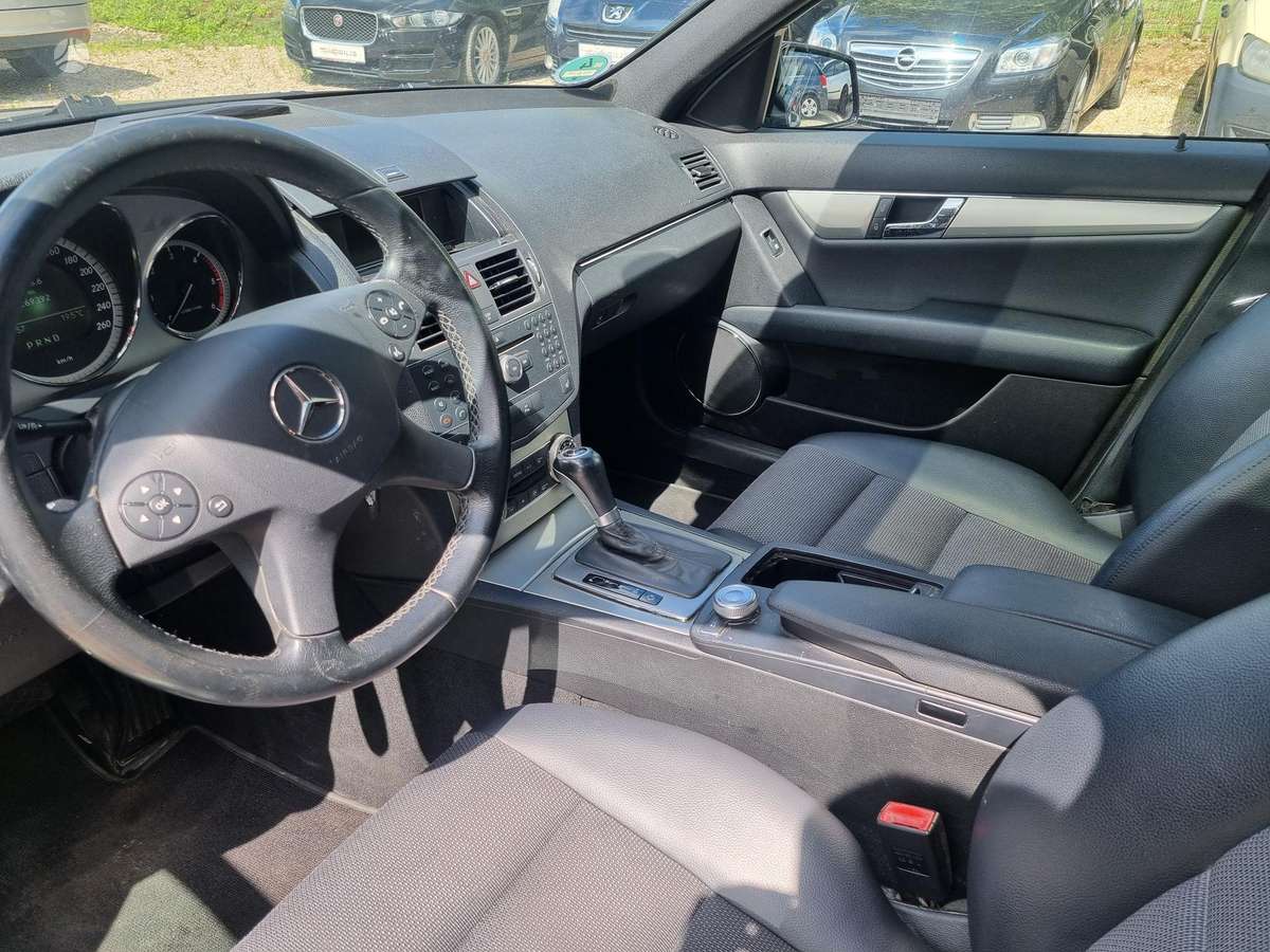 Mercedes-Benz C220 2009 — photo 5