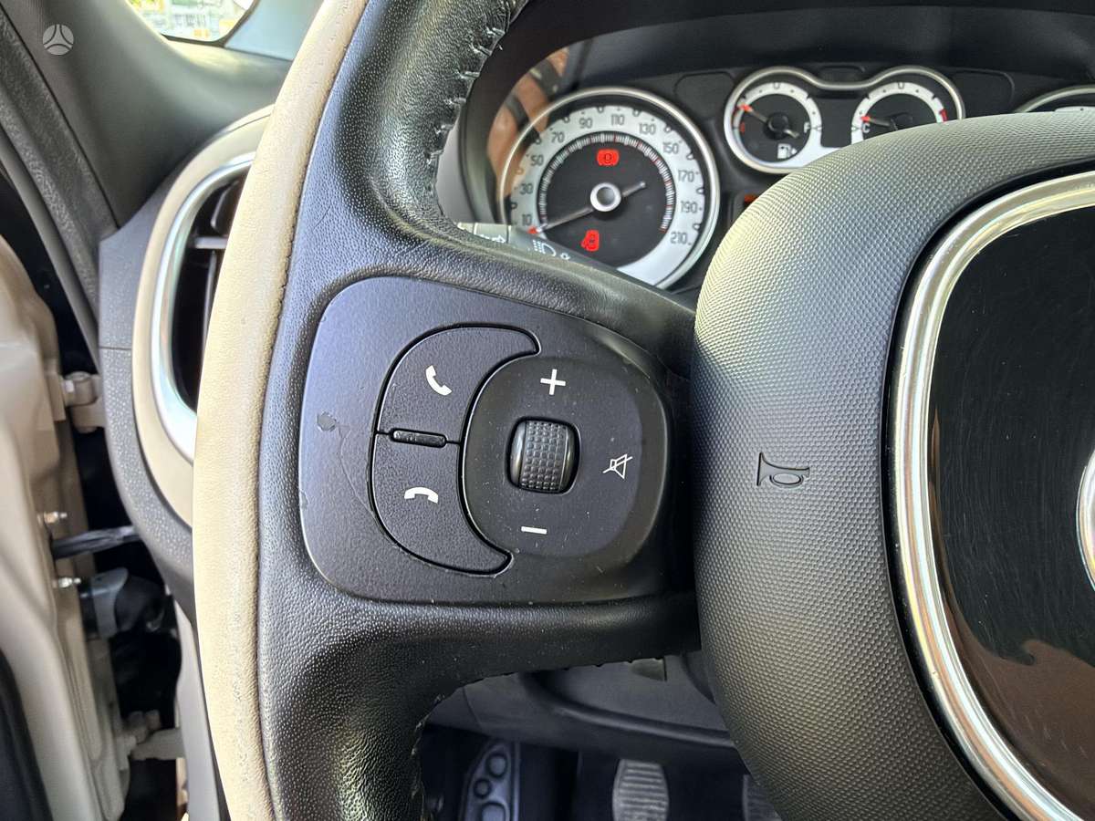 Fiat 500L 2013 — photo 12