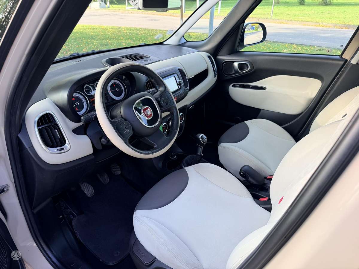 Fiat 500L 2013 — photo 15