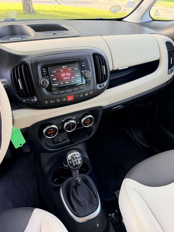 Fiat 500L 2013 — photo 16