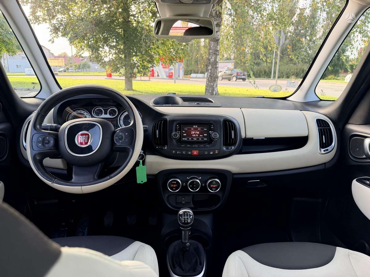 Fiat 500L 2013 — photo 22