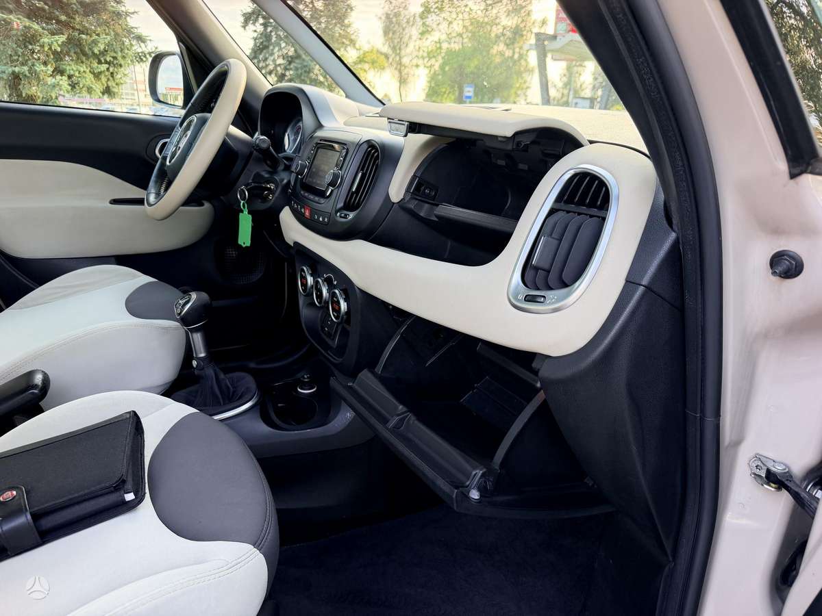Fiat 500L 2013 — photo 28