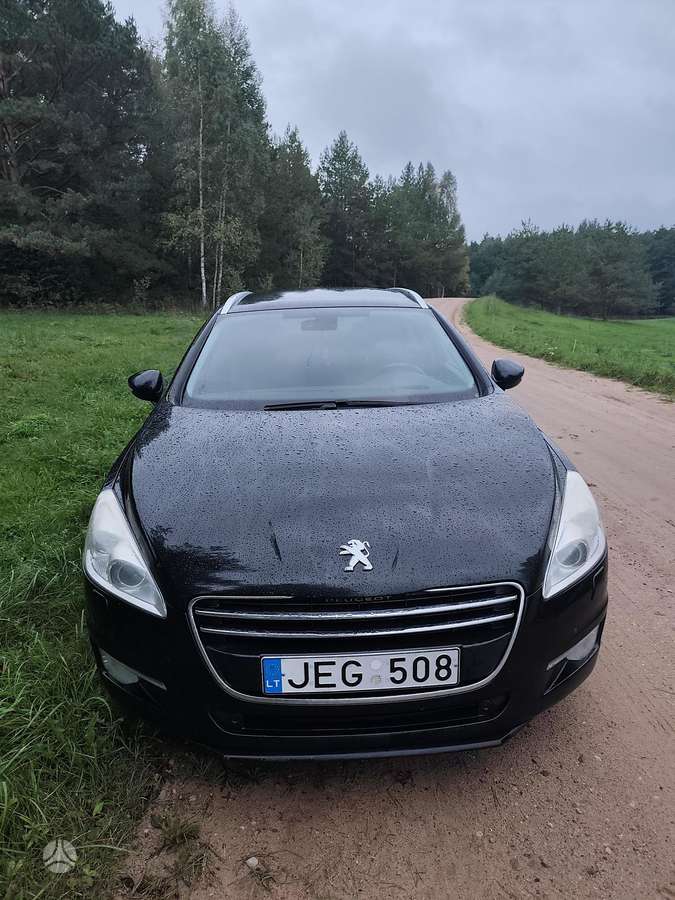 Peugeot 508 2012 — салон