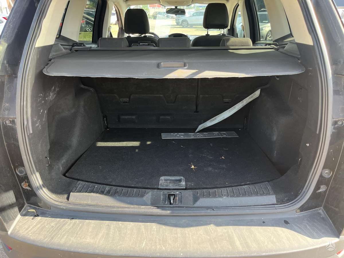 Ford Kuga 2015 — photo 19