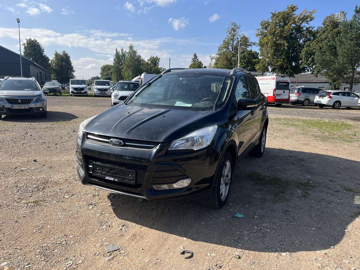 Ford Kuga 2015 — engine 2000 cm³, 140 HP (103kW)