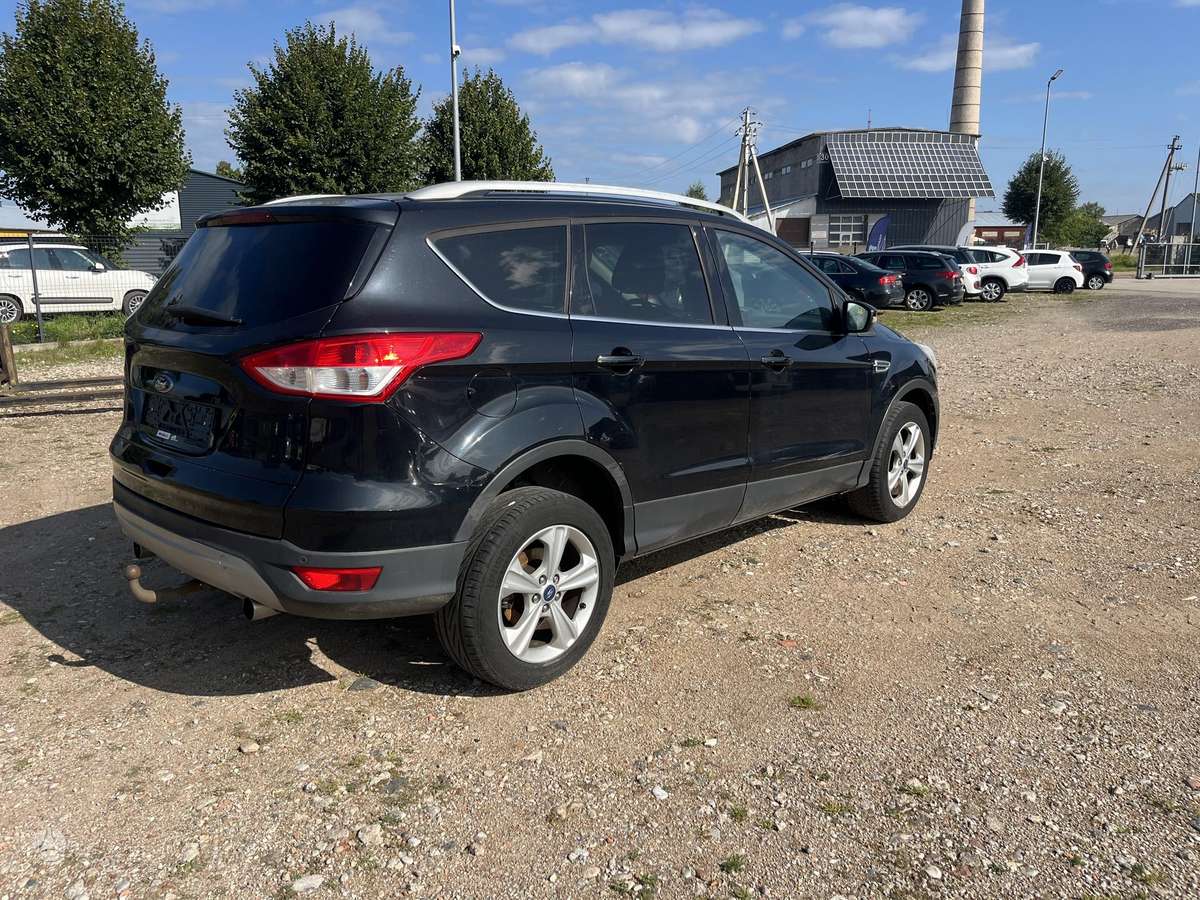 Ford Kuga 2015 — photo 7