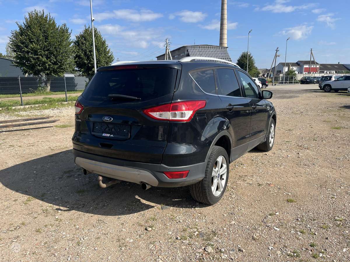 Ford Kuga 2015 — photo 9