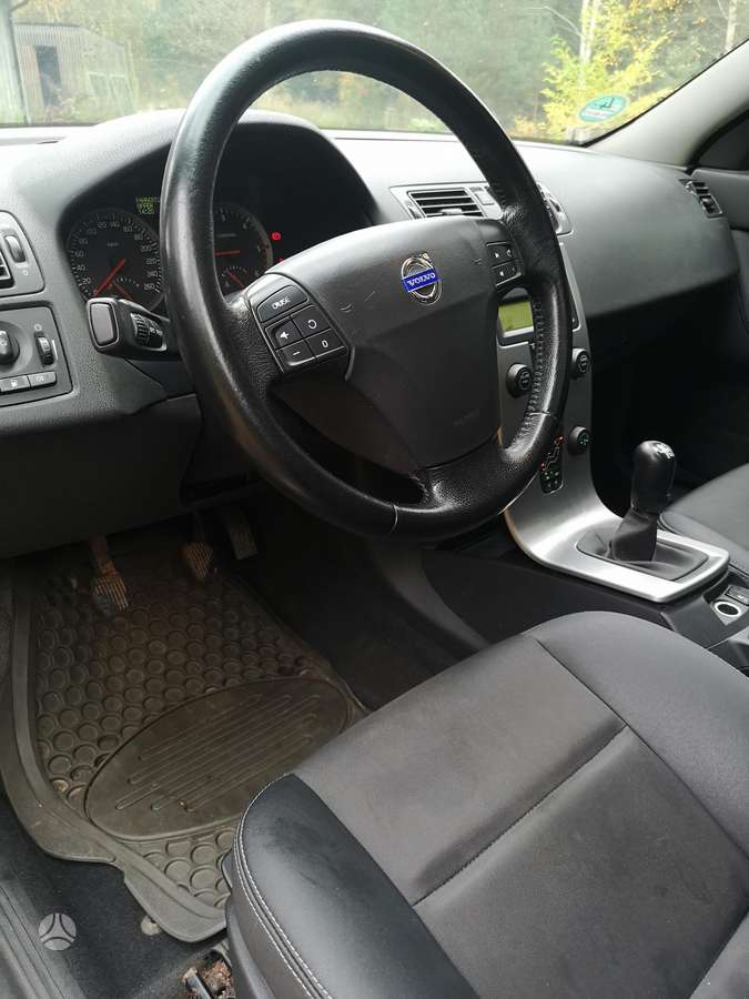 Volvo V50 2006 — photo 15
