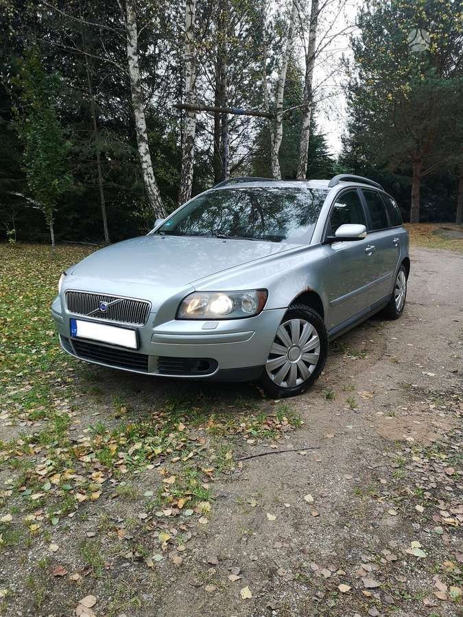 Volvo V50 2006 — interior