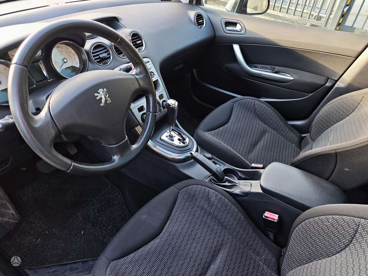 Peugeot 308 2009 — photo 8