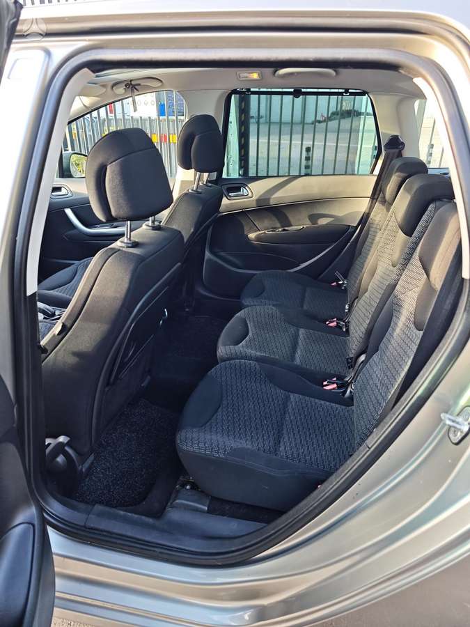 Peugeot 308 2009 — photo 9