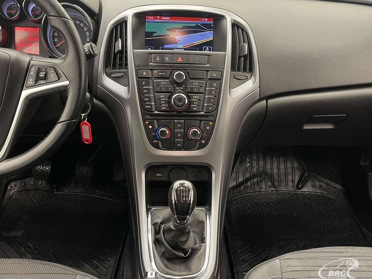 Opel Astra 2015 — photo 15