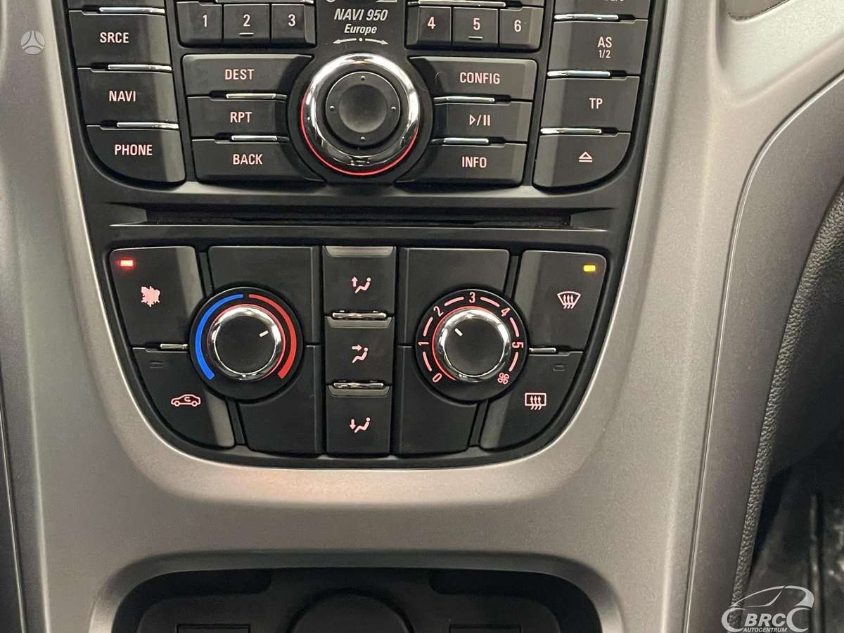 Opel Astra 2015 — photo 18