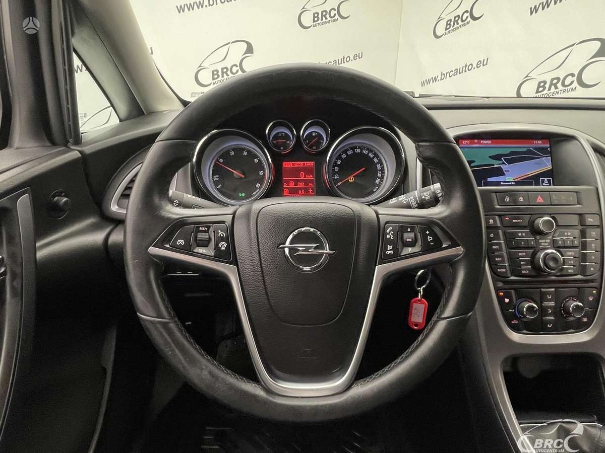 Opel Astra 2015 — photo 28