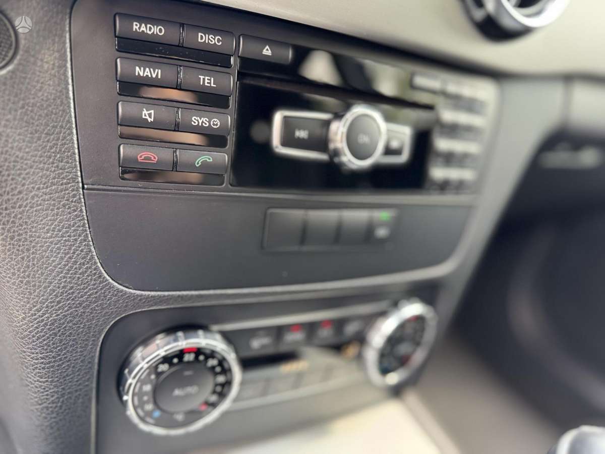 Mercedes-Benz GLK200 2013 — фото 18