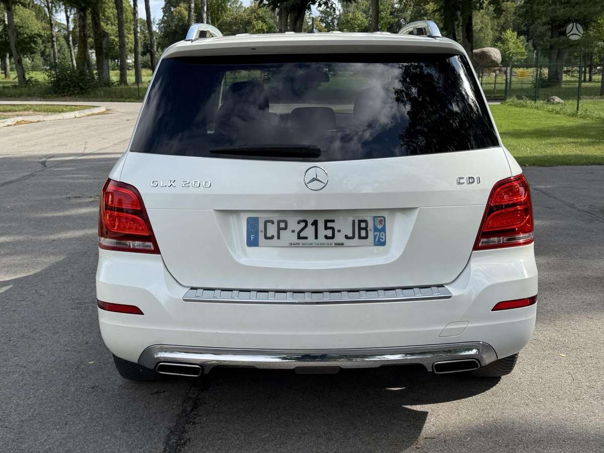 Mercedes-Benz GLK200 2013 — двигун 2143 cm³, 143 HP (105kW)