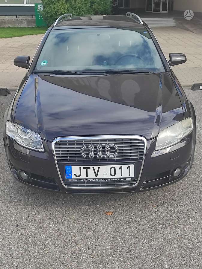 Audi A4 2008 — rear view