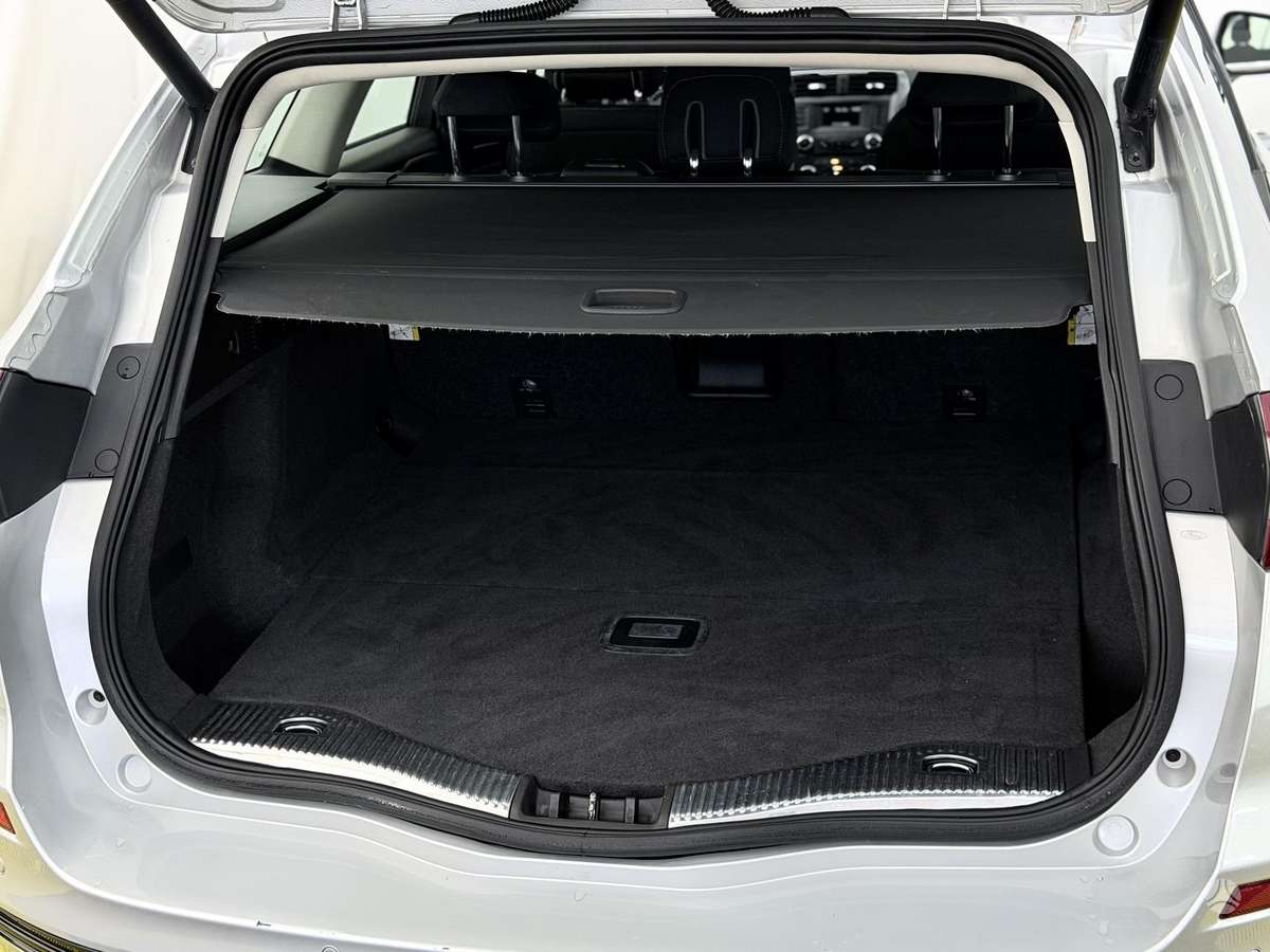 Ford Mondeo 2015 — photo 12