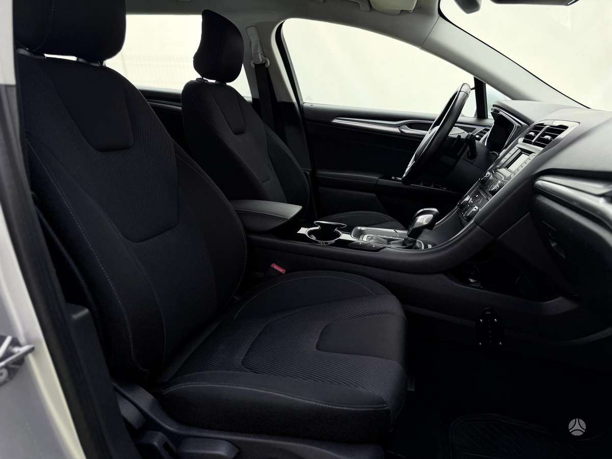 Ford Mondeo 2015 — photo 15