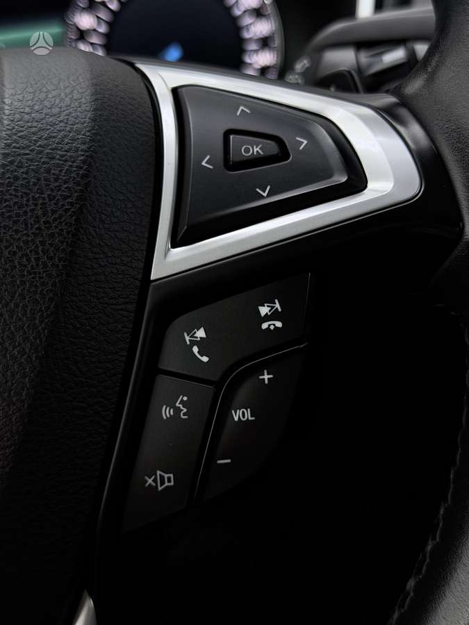Ford Mondeo 2015 — photo 25