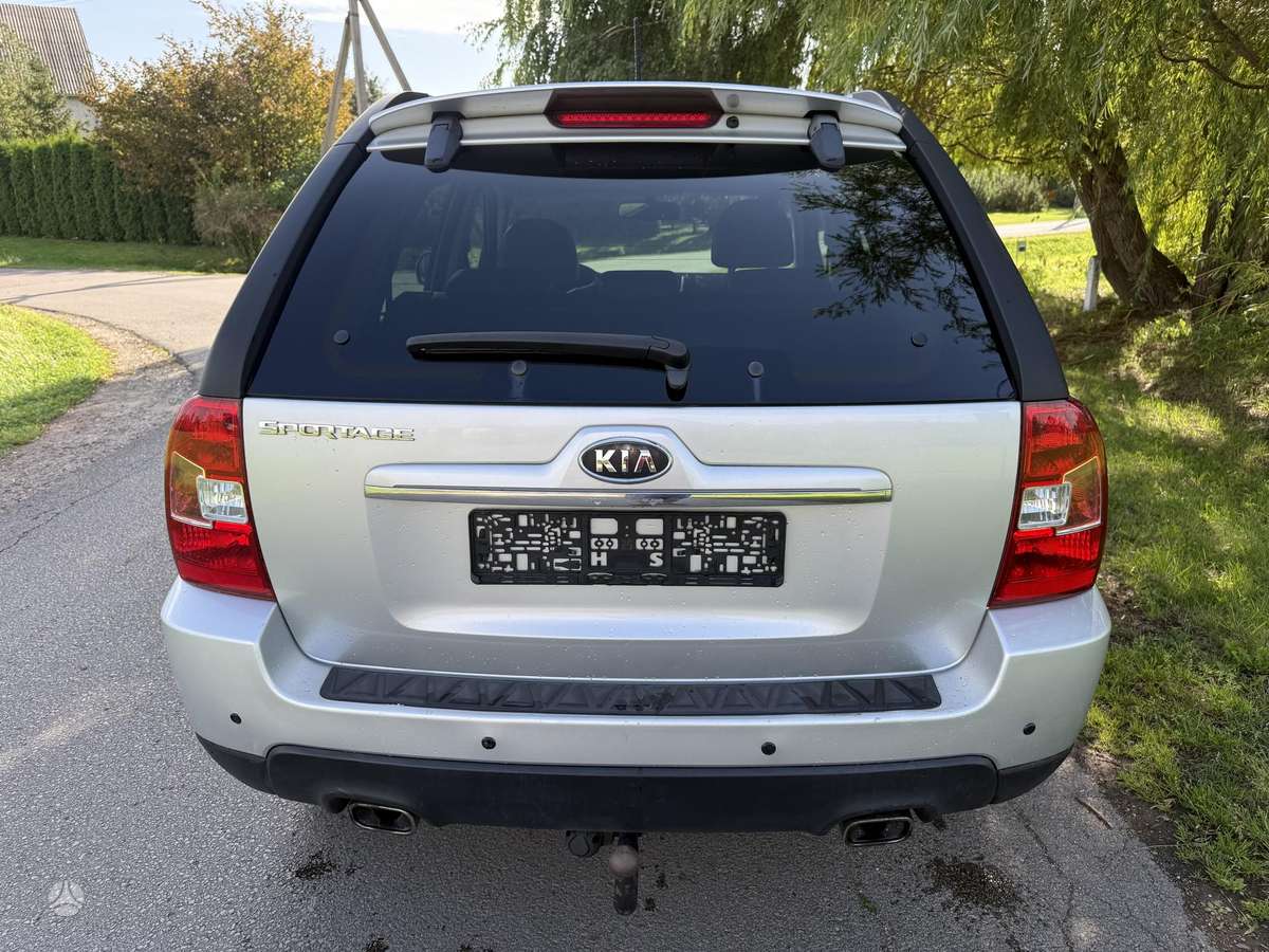 Kia Sportage 2009 — engine 1991 cm³, 150 HP (110kW)