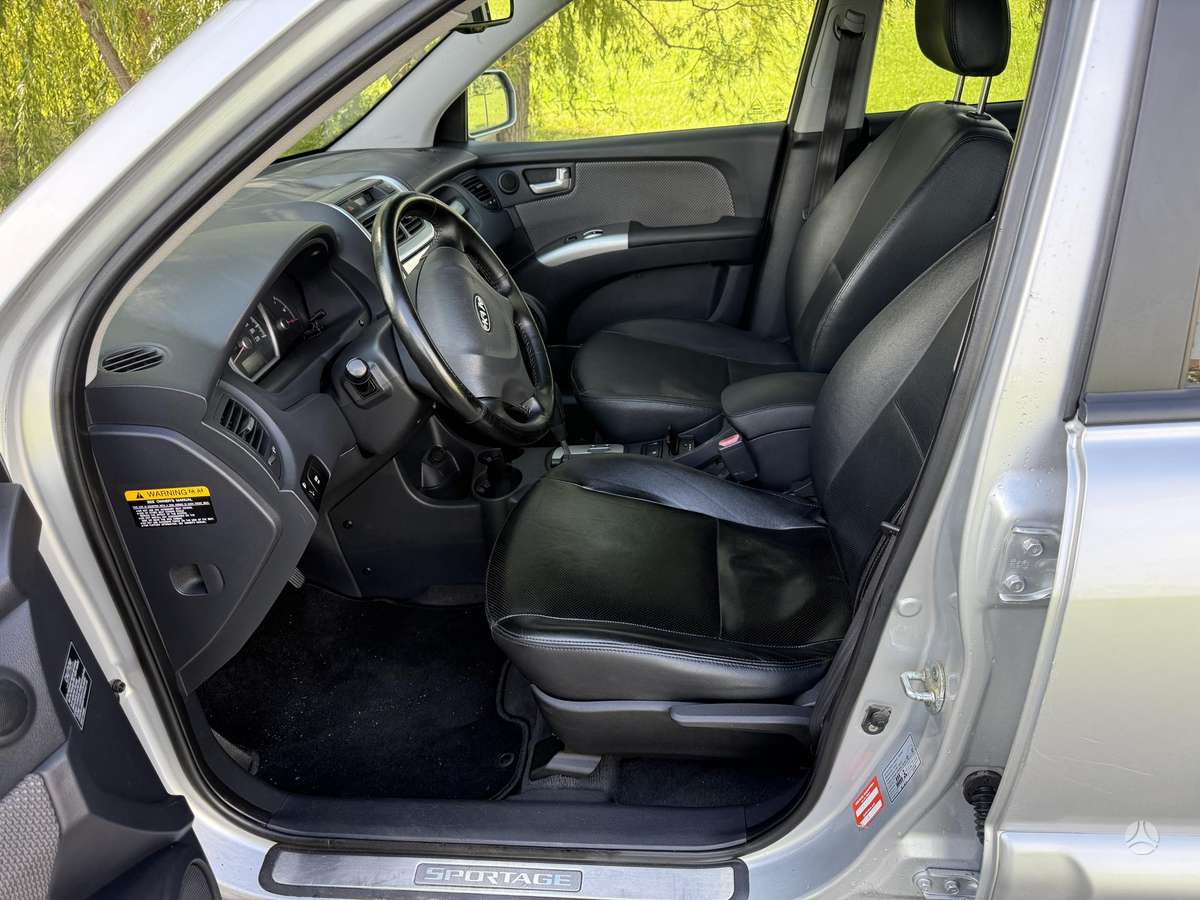 Kia Sportage 2009 — photo 9