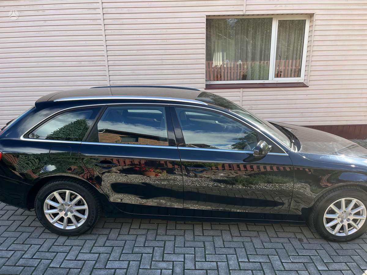 Audi A4 2009 — engine 1968 cm³, 143 HP (105kW)