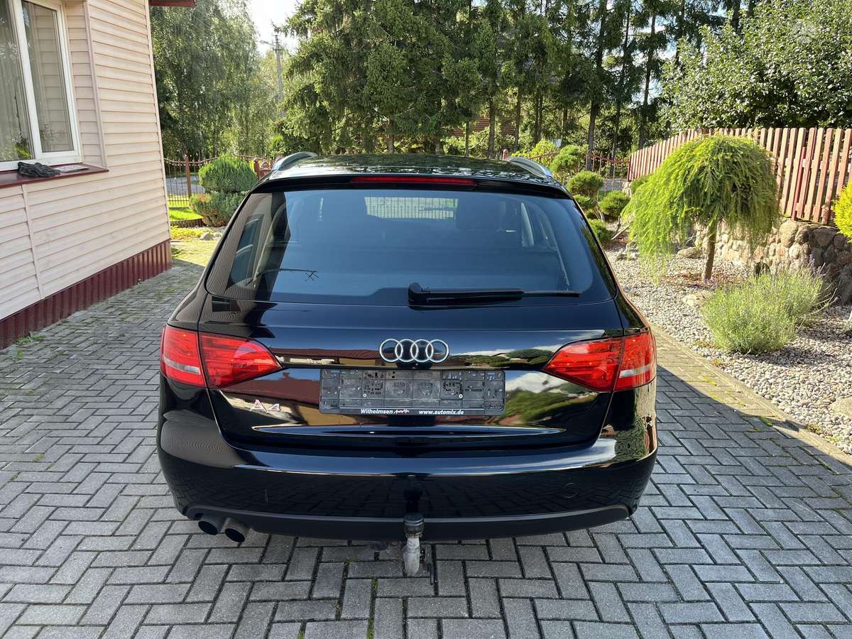 Audi A4 2009 — photo 6