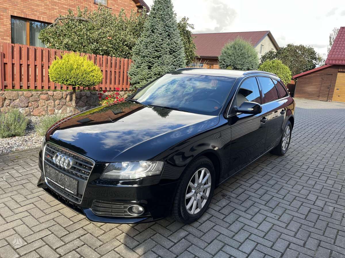 Audi A4 2009 — photo 9