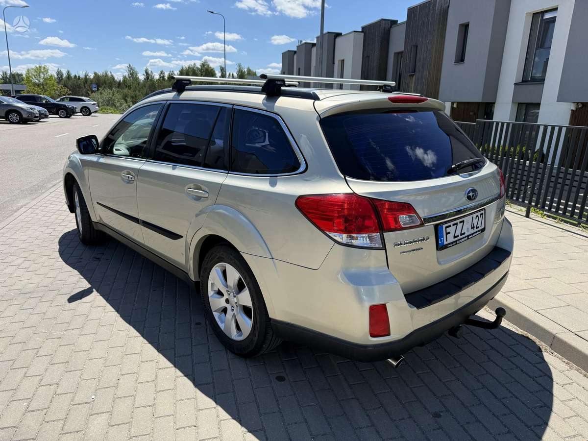Subaru Legacy 2012 — photo 5
