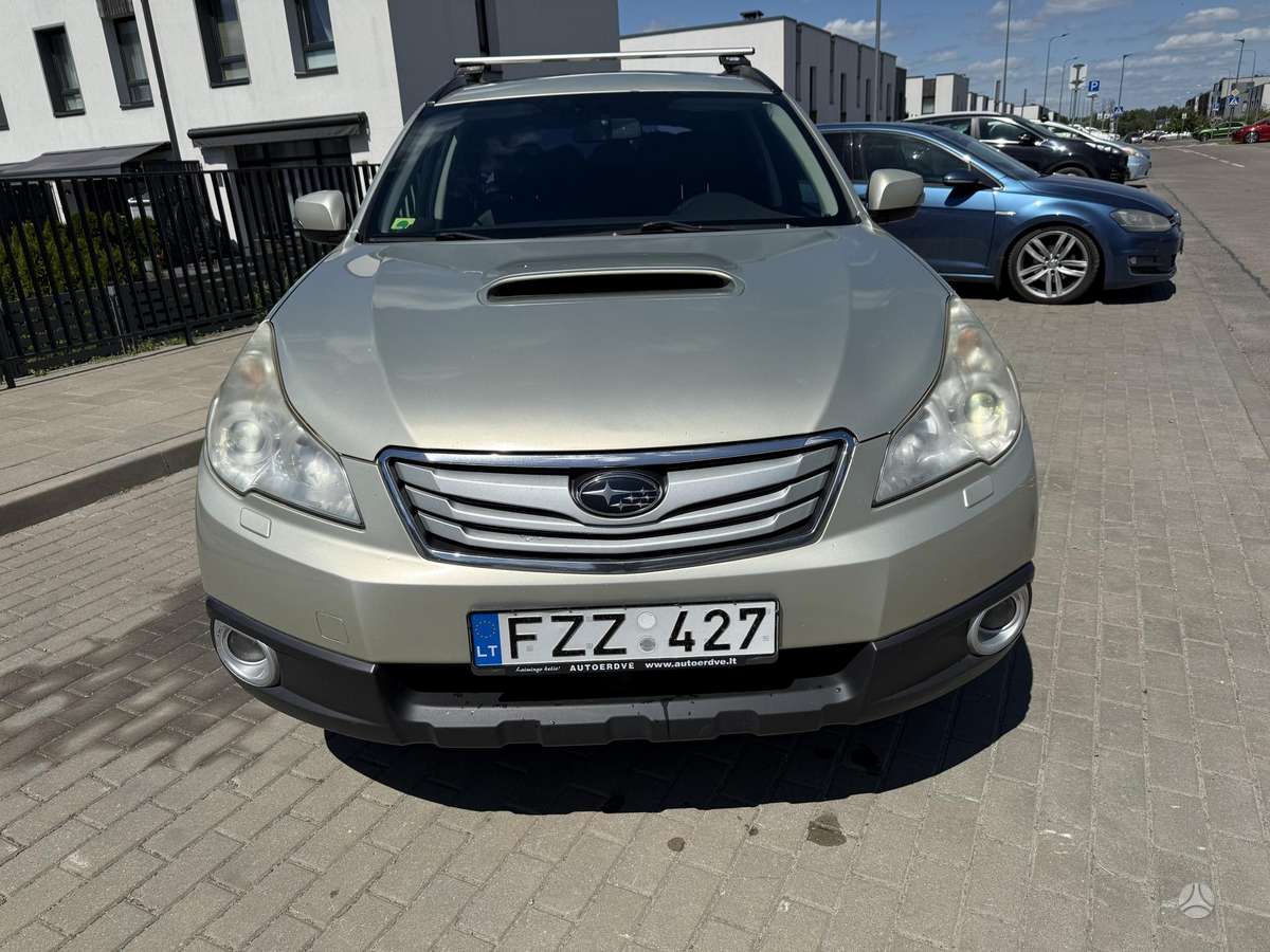Subaru Legacy 2012 — photo 8