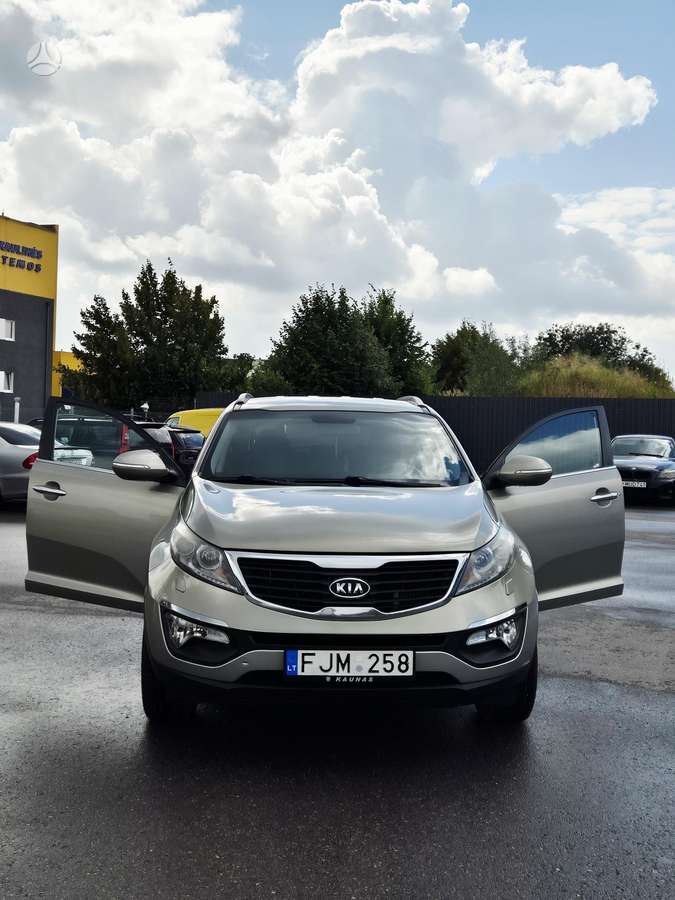 Kia Sportage 2011 — photo 10