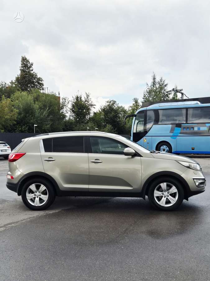 Kia Sportage 2011 — photo 12