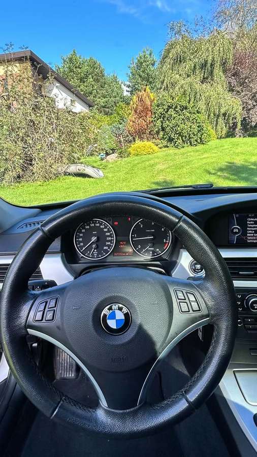 BMW 320 2012 — interior