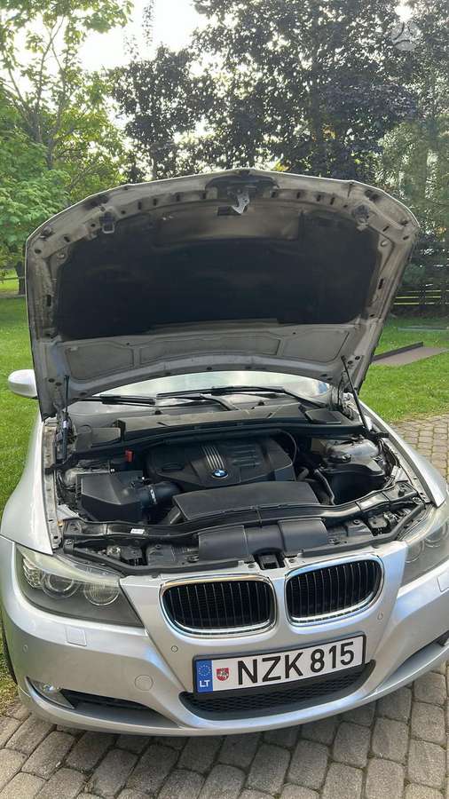 BMW 320 2012 — engine 2000 cm³, 143 HP (105kW)