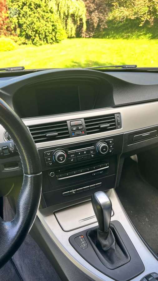 BMW 320 2012 — photo 9