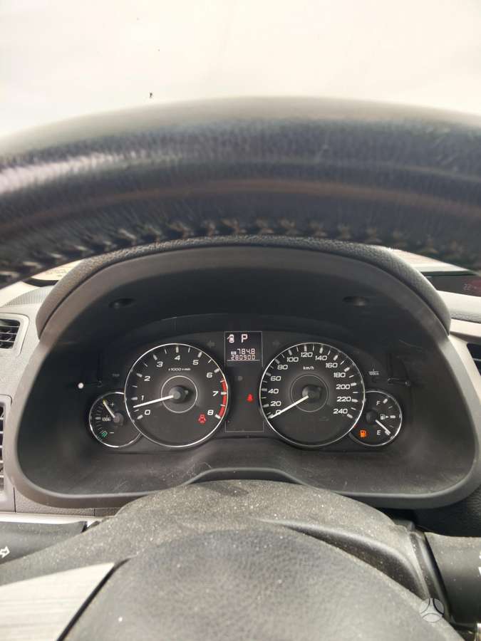 Subaru Outback 2011 — photo 7