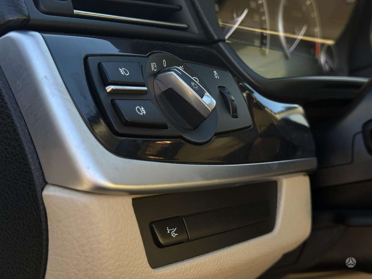 BMW 520 2013 — photo 10