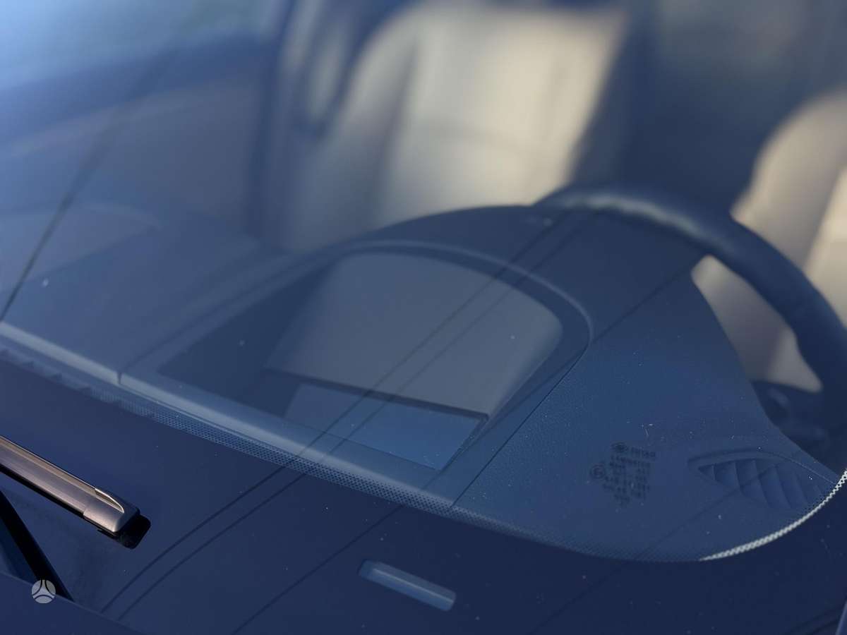 BMW 520 2013 — photo 18