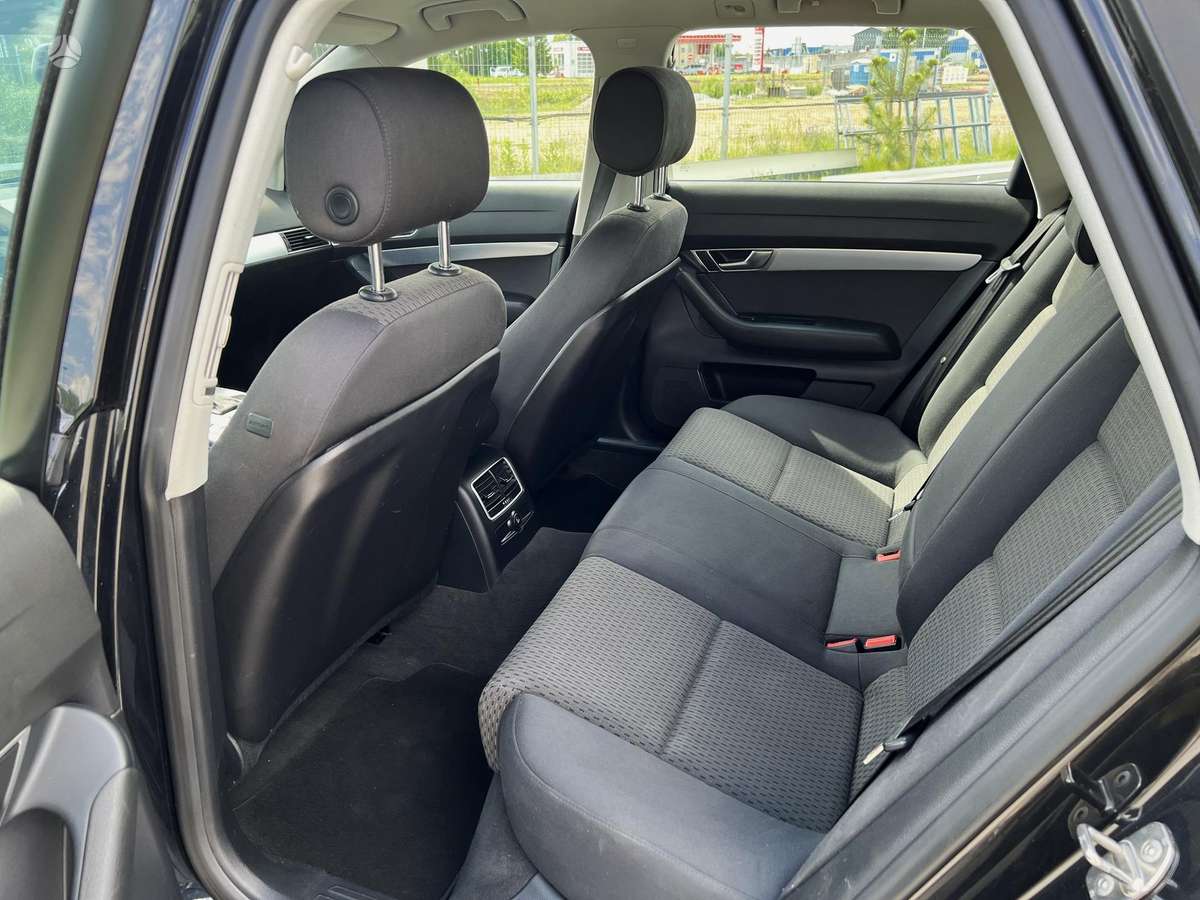 Audi A6 2011 — photo 12