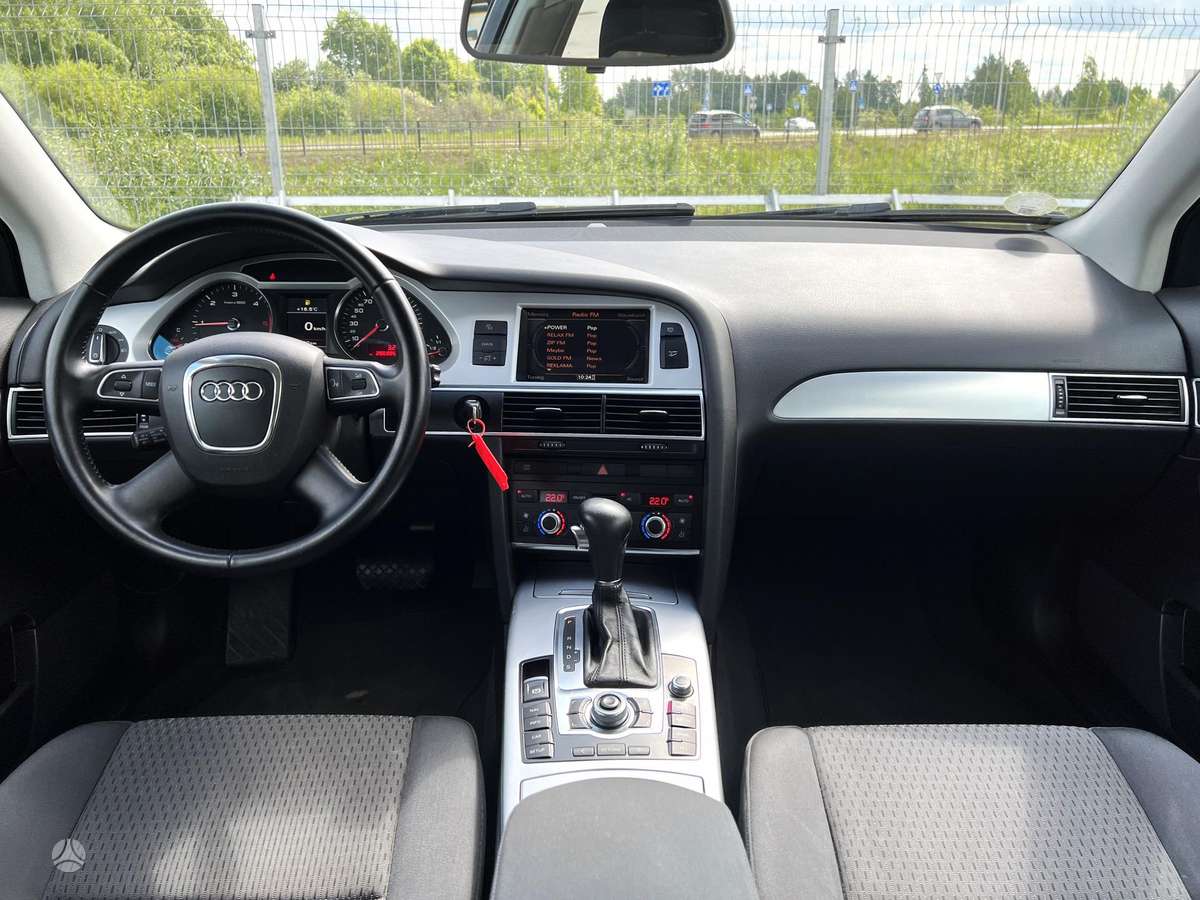 Audi A6 2011 — photo 14