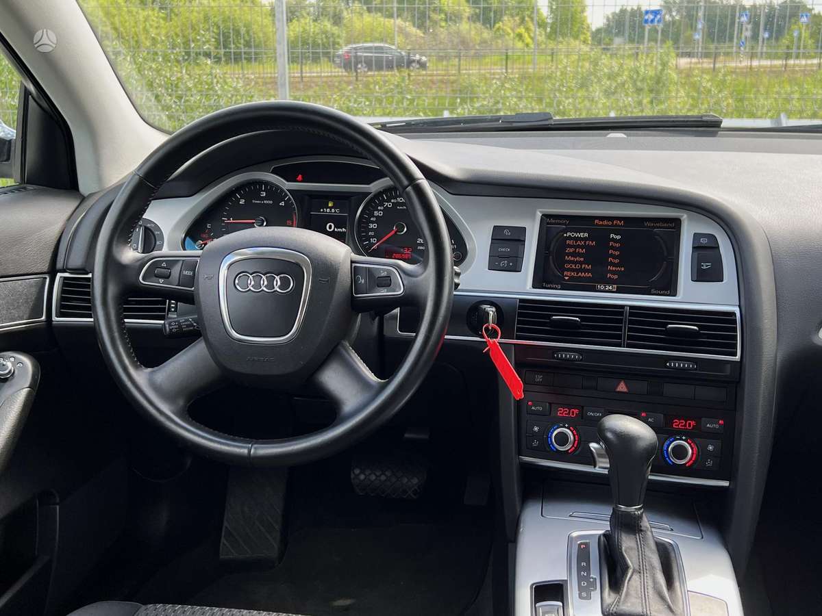 Audi A6 2011 — photo 15
