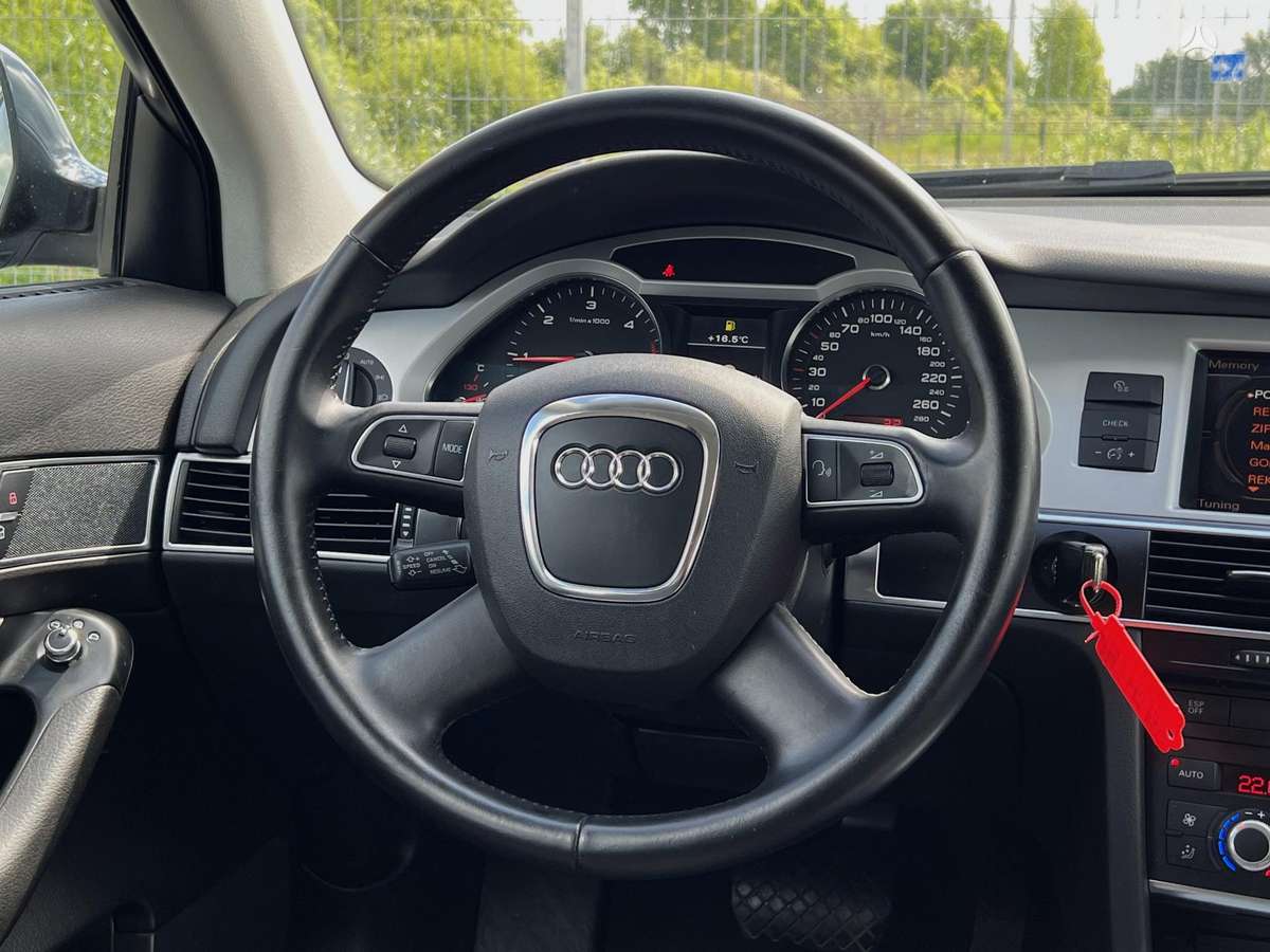 Audi A6 2011 — photo 16