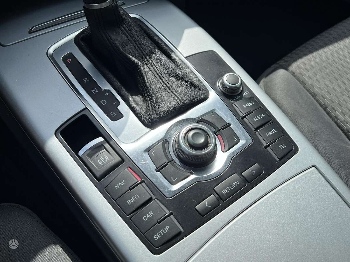 Audi A6 2011 — photo 21
