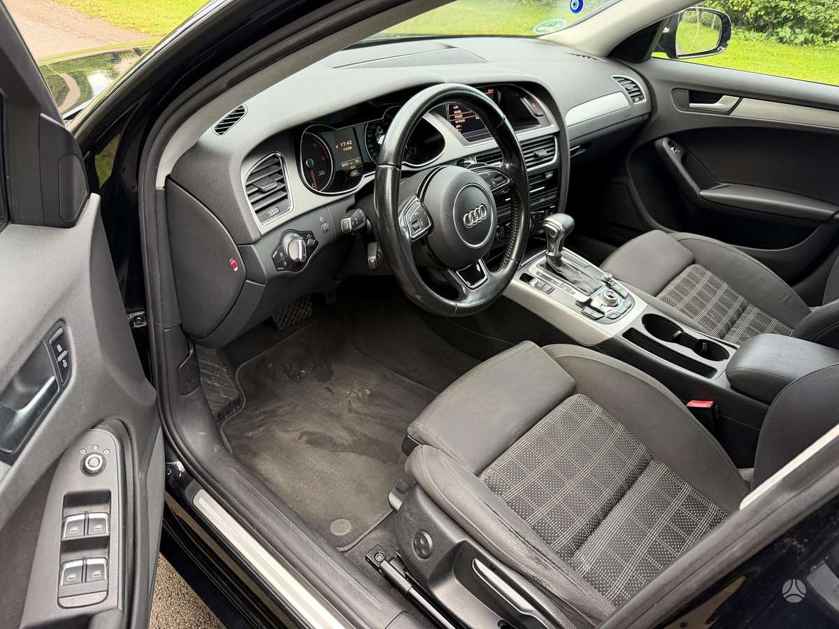 Audi A4 2012 — photo 5