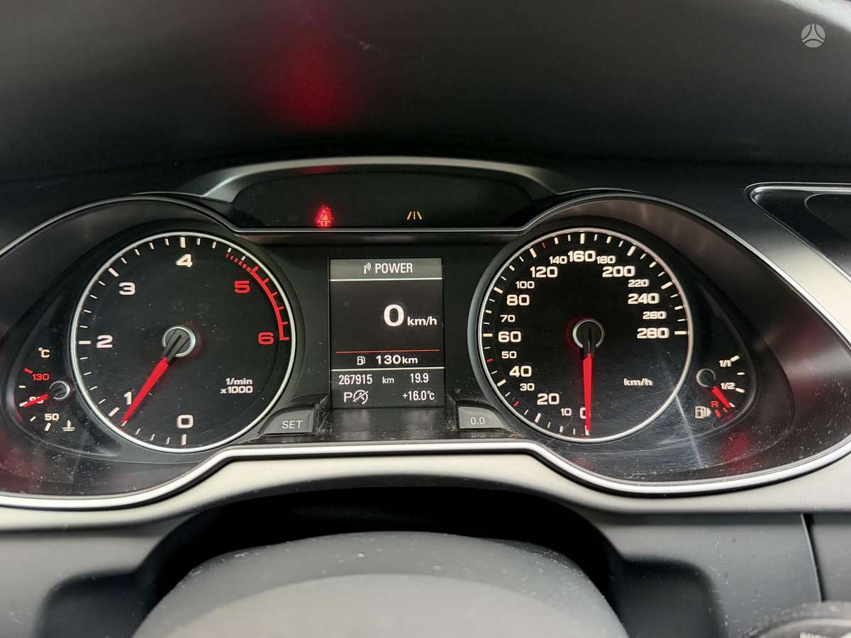 Audi A4 2012 — photo 8