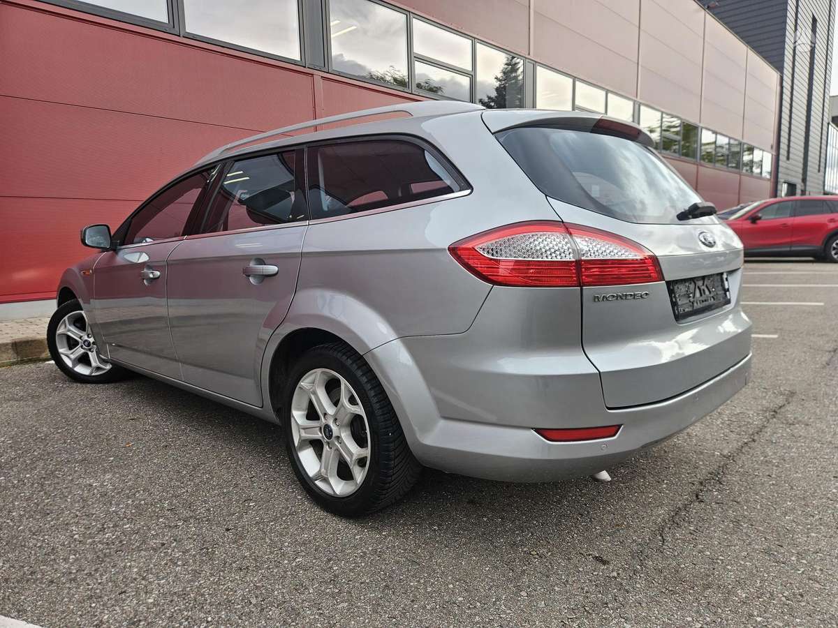 Ford Mondeo 2010 — фото 12