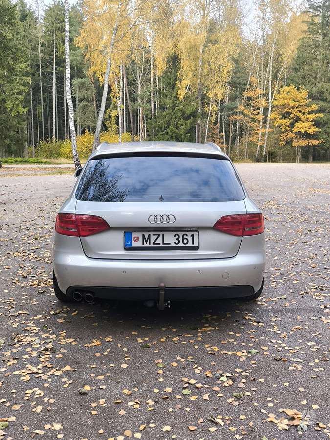 Audi A4 2009 — photo 5