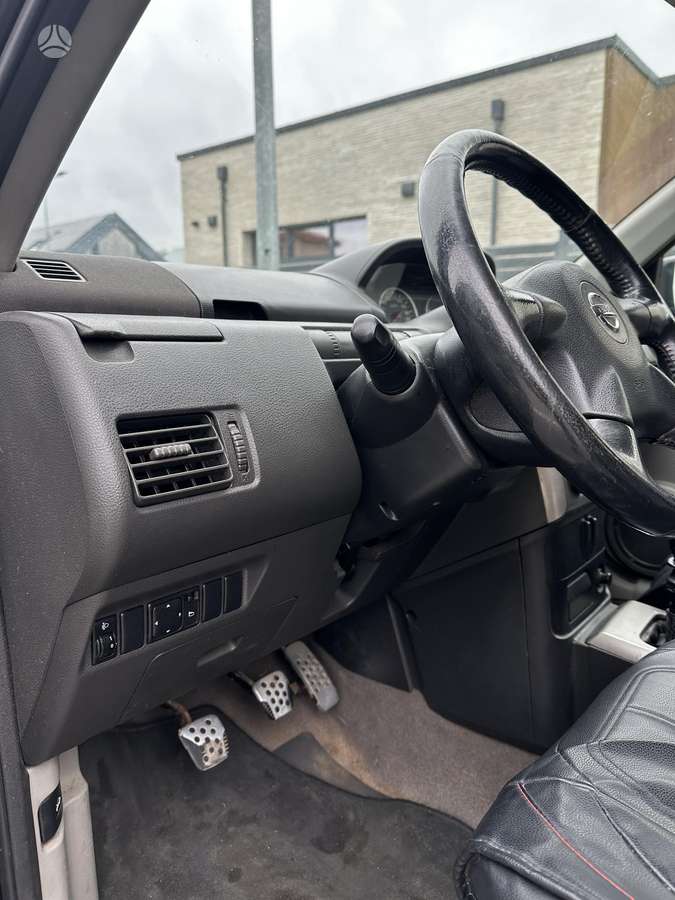Nissan X-Trail 2004 — photo 6
