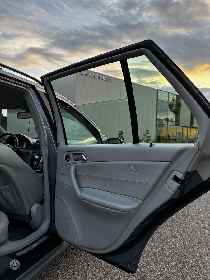 Mercedes-Benz C200 2007 — photo 13